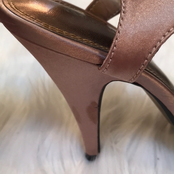 SATIN RUFFLE HEELS - Picture 3 of 6